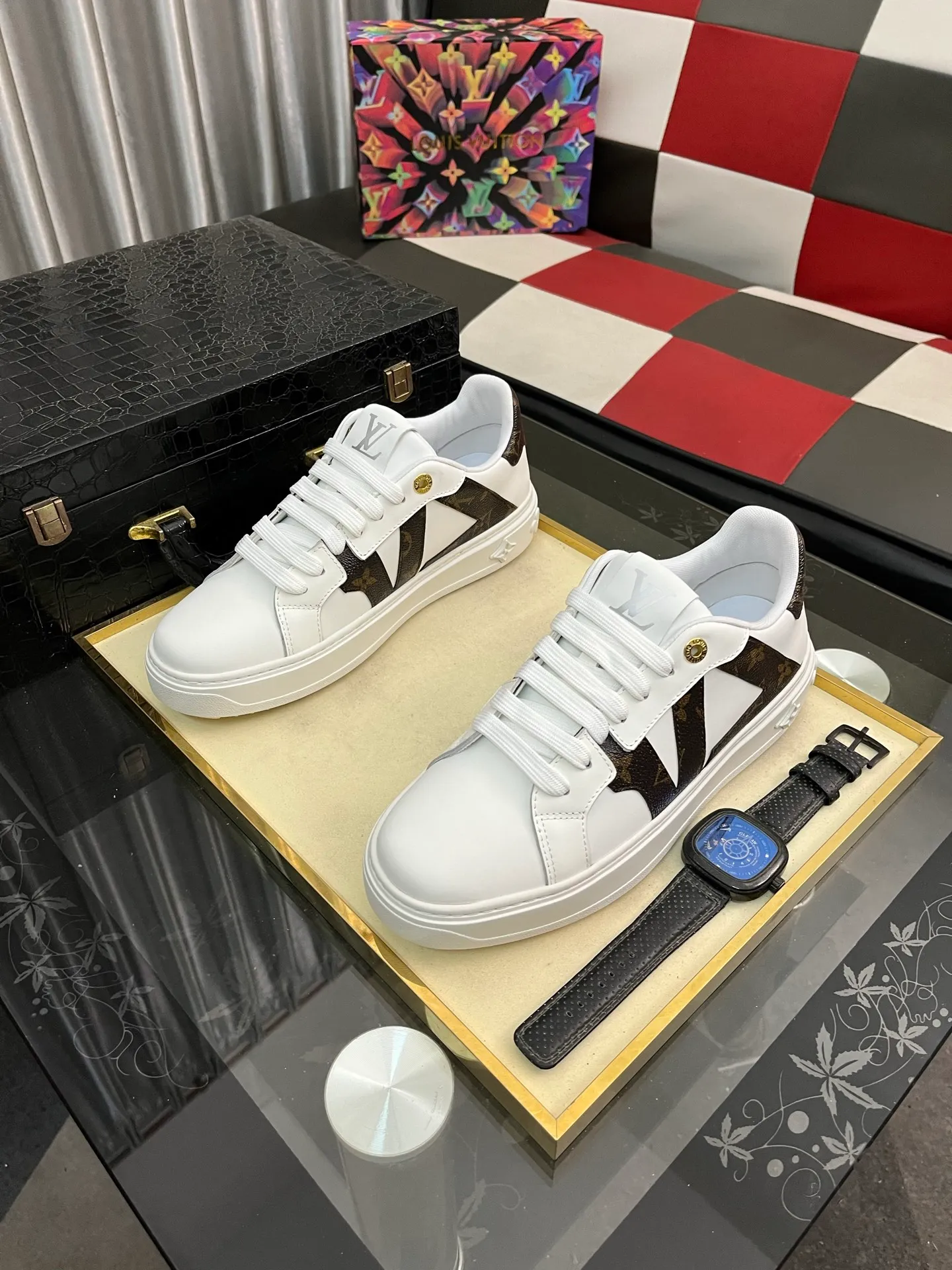 Men's shoes 💰520⌚️⌚️LV Louis Vuitton. The latest fashionable casual shoes are popular in physical stores. New spring and summer comfortable imported custom original cowhide, unique jacquard fabric element design. With sheepskin lining, Lv original bottom, [sun][sun] high-end packaging and high quality💪Details determine the quality, you can enter and leave the counter at will, welcome to compare🇮🇹Number of sizes 38-445️⃣Color options available